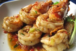Fried prawns with garlic and pepper by Chef Sirijit Jaiyen at Natural Restaurant, Phuket City.